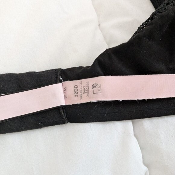 VICTORIA’S SECRET Incredible Black Racerback Lace Bra 34DDD Underwire Lingerie - Picture 9 of 9